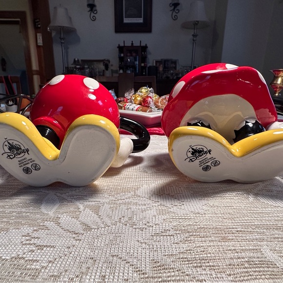 Disney Mickey and Minnie Ceramic footed pedestal mug/bowls from Disney World - Picture 11 of 14